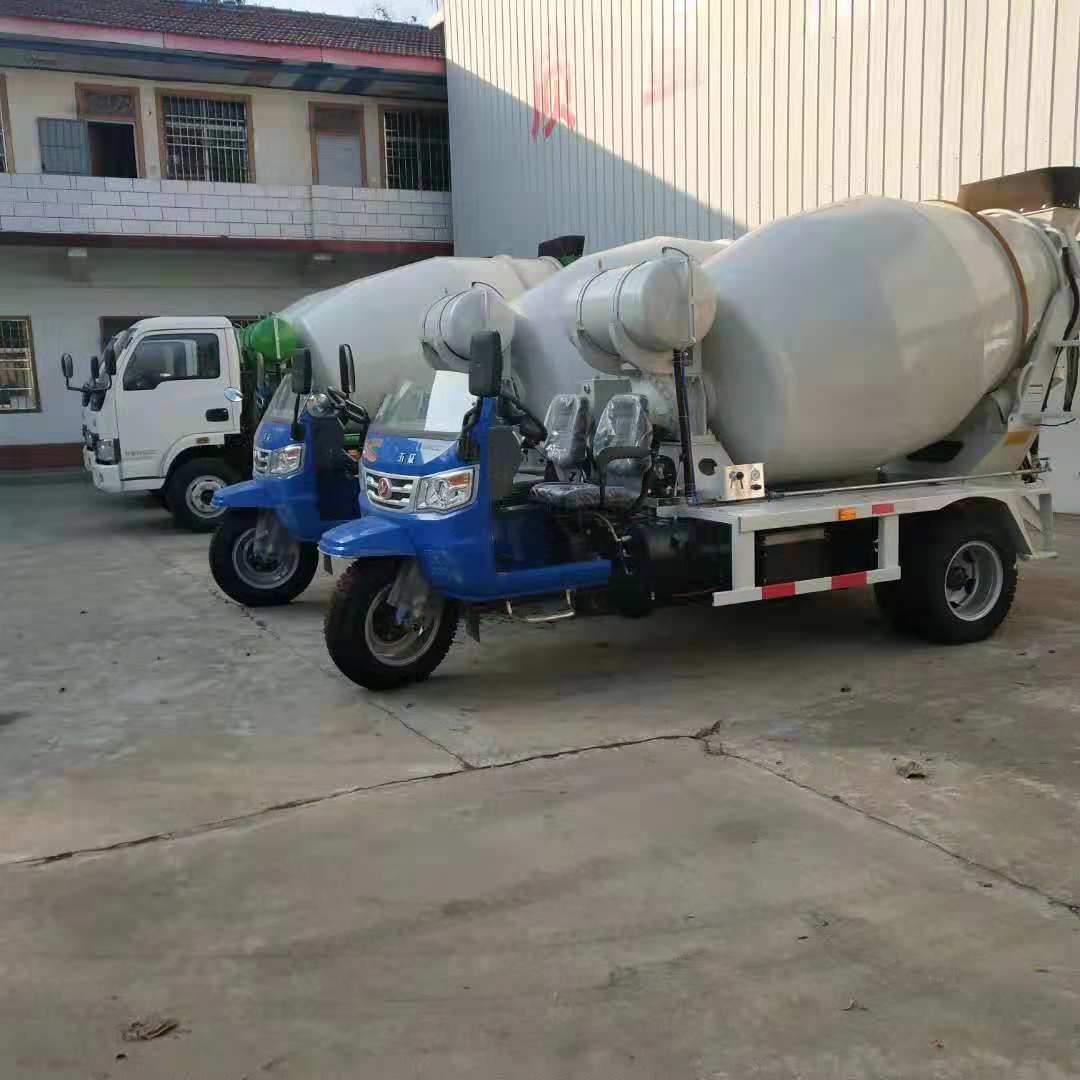 小型混凝土搅拌车